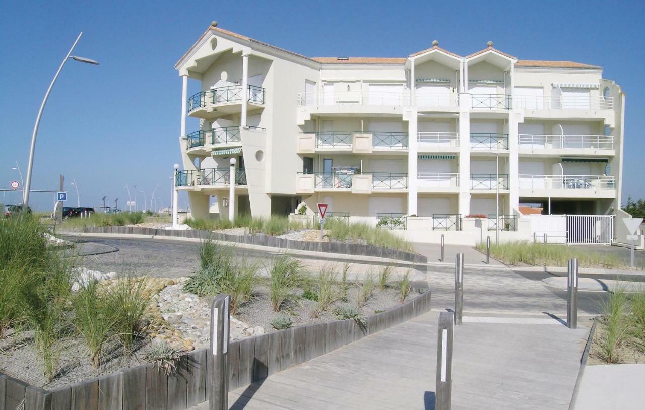 Amazing Apartment In St, Hilaire De Riez سان جان دي مونت المظهر الخارجي الصورة